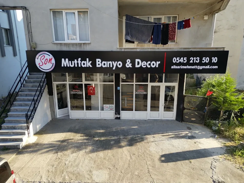 Son Mutfak Mobilya'nın Muratlı'daki mağaza ve atölye cephesi